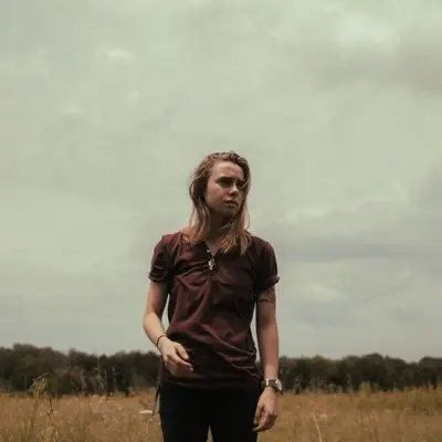 Julienbaker.jpg