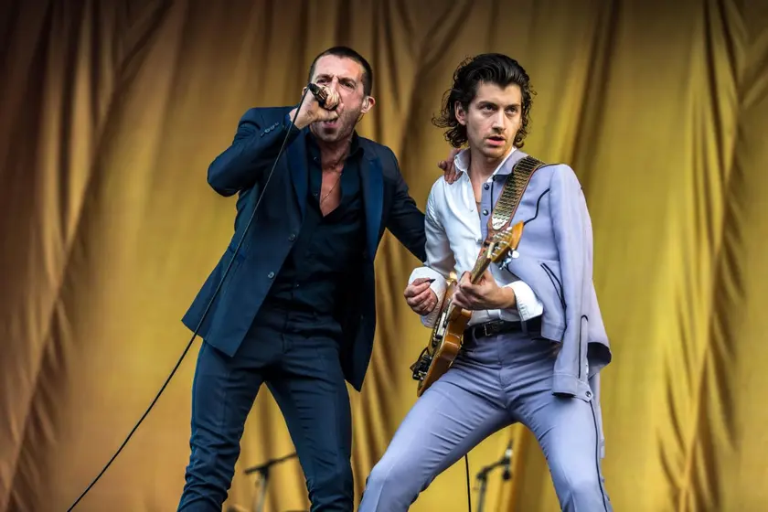 The-Last-Shadow-Puppets-Opener-20160629-Emma-Swann-9920-2048.jpg