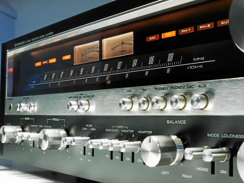Pioneer-SX-5570-Stereo-Receiver-2.jpg