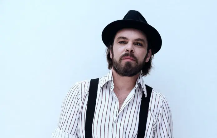 GazCoombes-new-album-single-696x442.jpg