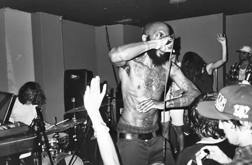 Death_Grips_tumblr_lmwna0bl1G1qg7siso1_128.png