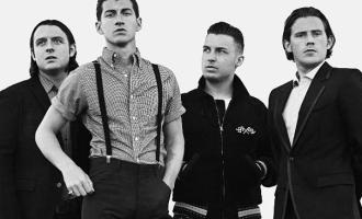 ArcticMonkey-BRITs2014600.jpg
