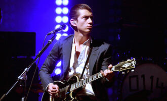 Arctic_Monkeys_by_Kevin_Winter_Main.jpg