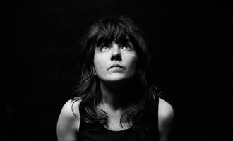 CourtneyBarnett_PhotoByDannyClinch4.jpg