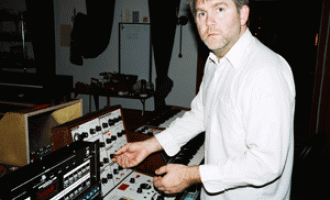 LCD-Soundsystem-March-2010.gif