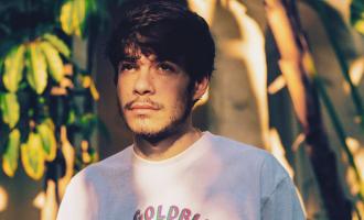 Rex-Orange-County-Credit-Alexandra-Waespi-2000x1270-1.jpg