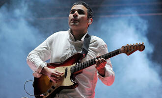 Rostam_Batmanglij_Life_Beautiful_Festival_JRACB40IjORl.jpg