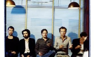 dEUS_Photo_by_Steve_Gullick_01.jpg