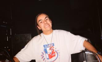 laurent-garnier-rex-club-paris-vers-1993-olivier-degorce-plastic-dreams-headbangers-publishing.jpg