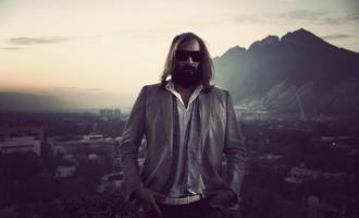 sebastien-tellier-L-3.jpeg