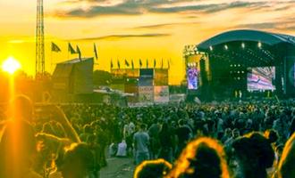 dour2015.jpg